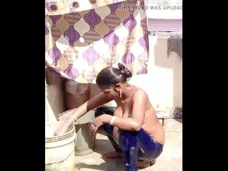 indian village outdoor bath hidden video