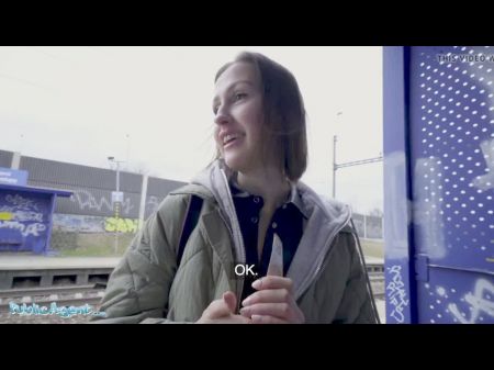 public agent bus station