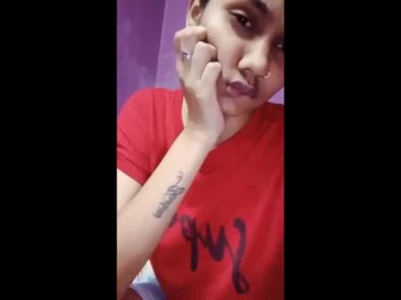 innocent desi girls showing