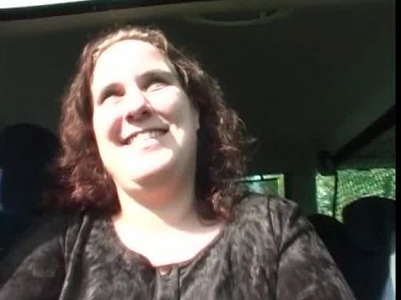 fat smiling while sex