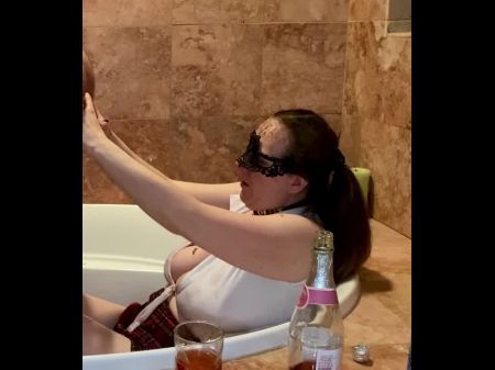 gf drinking guys cum