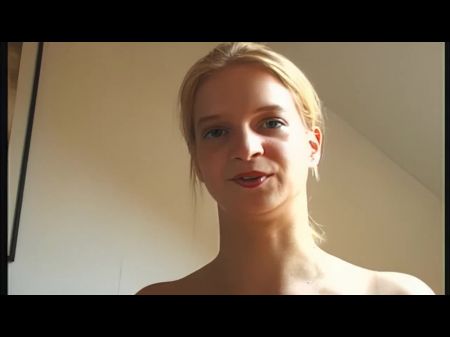 solo female bath vintage
