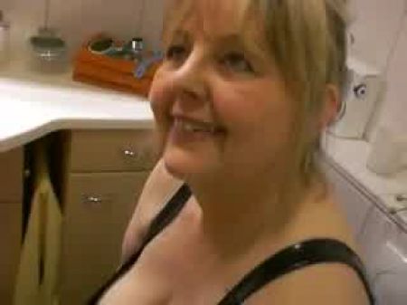 mouse blowjob