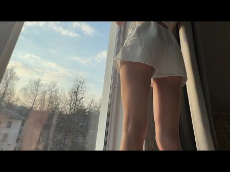 gymnast flashing