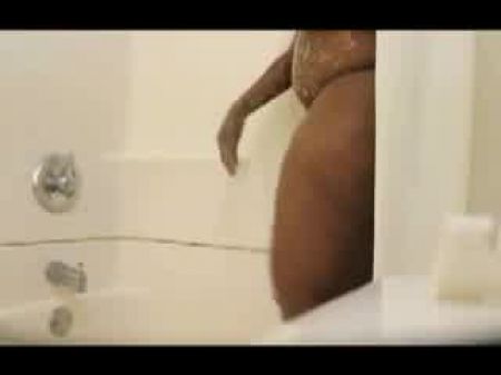 thick ebony milf in the shower