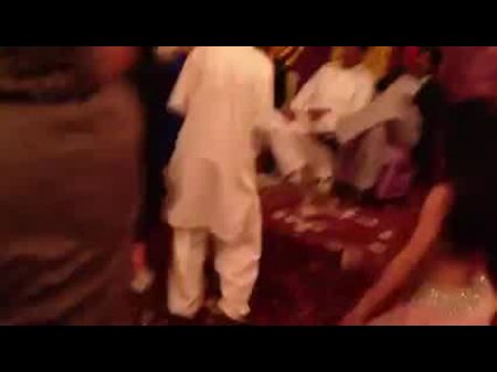 nacked mujra