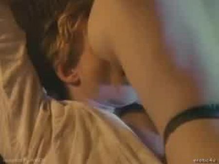 love beween girl ang pet