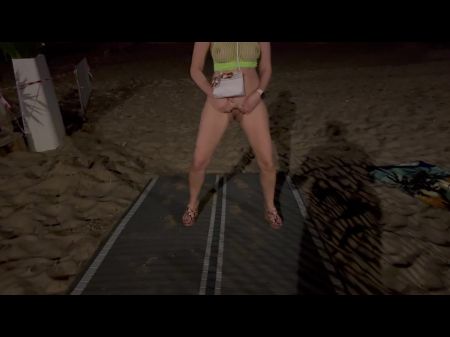 dick flash pissing