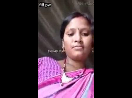indian beautiful aunty showing solo