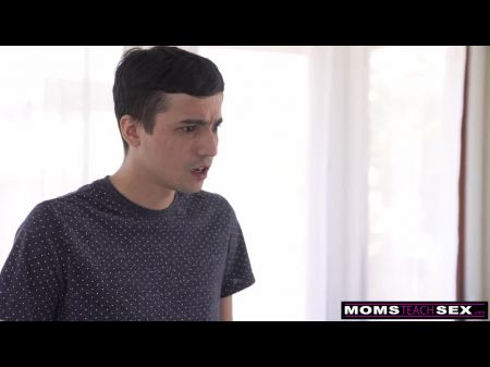 small immatures boy are seduced
