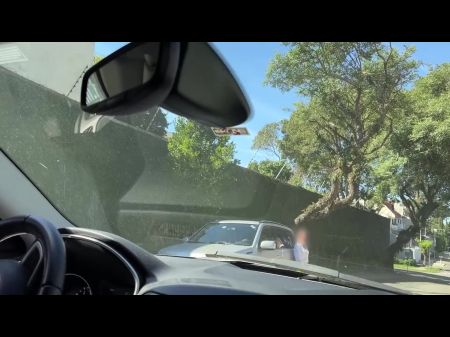 stranger helps with public