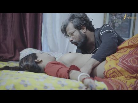 sauteli vidhva mammi ki uske bete ke samne 2 alag alag logon dvara chudaee