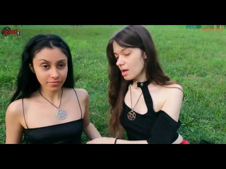 bigtit lesbian trib in public enjoys